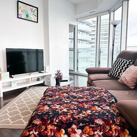 Luxury 2 Bedrooms With Lakeview Cn Tower Entertainment District Rogers Centre Toronto Exteriör bild