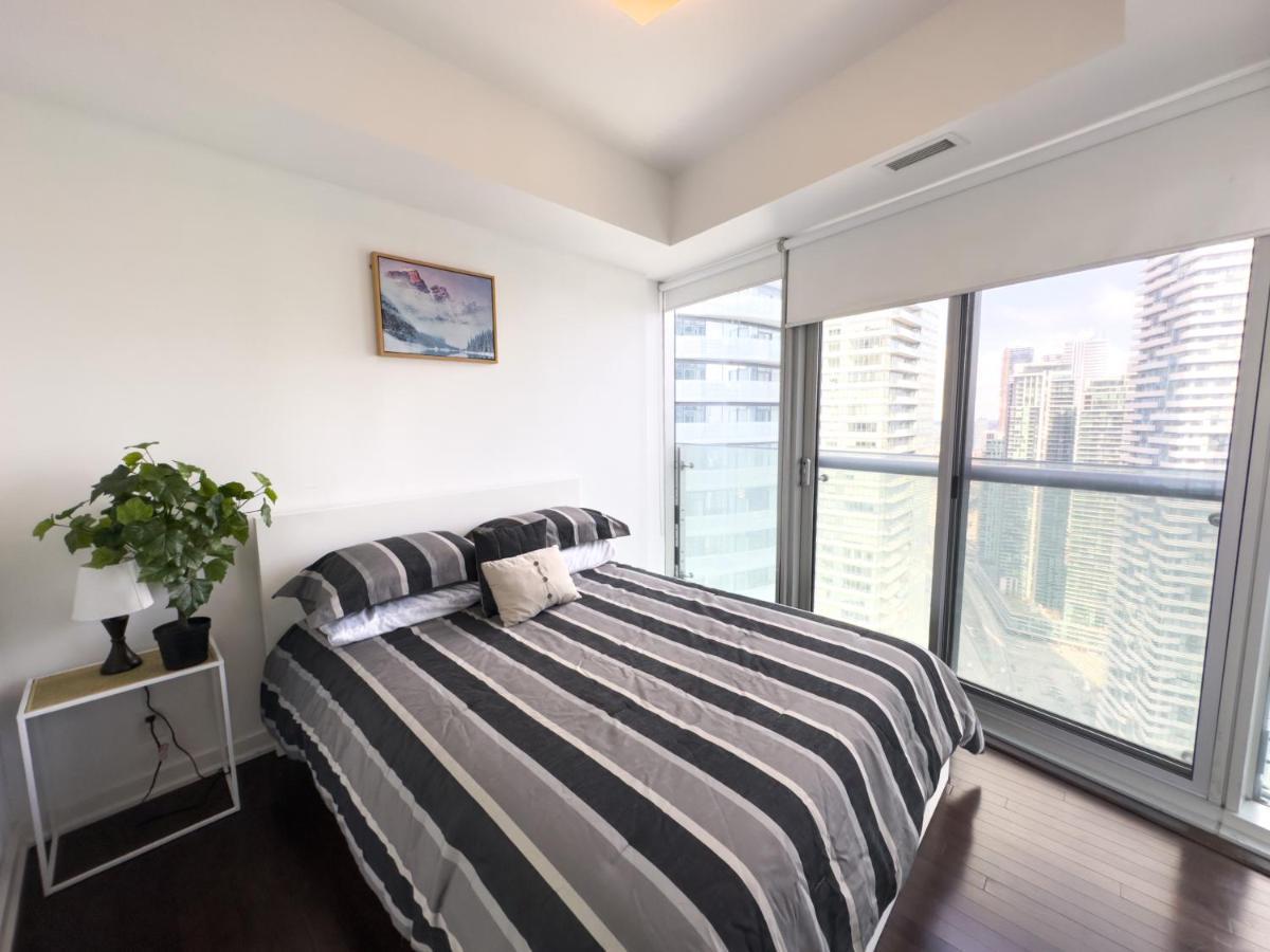 Luxury 2 Bedrooms With Lakeview Cn Tower Entertainment District Rogers Centre Toronto Exteriör bild