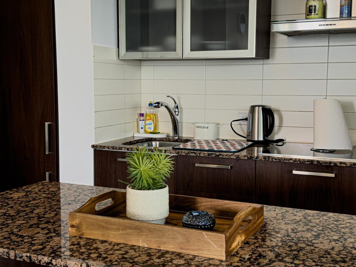Luxury 2 Bedrooms With Lakeview Cn Tower Entertainment District Rogers Centre Toronto Exteriör bild