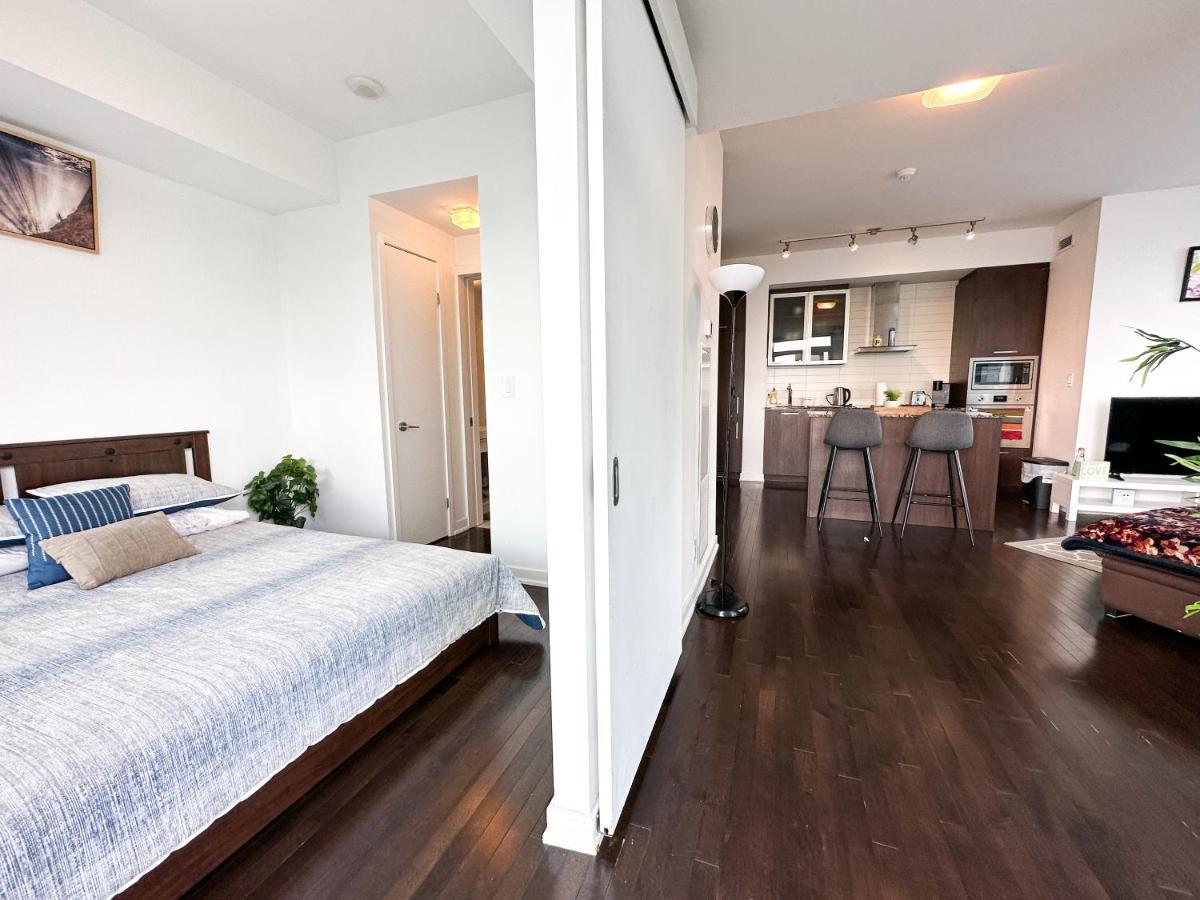 Luxury 2 Bedrooms With Lakeview Cn Tower Entertainment District Rogers Centre Toronto Exteriör bild